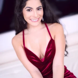 Angel Gostosa posing for the camera