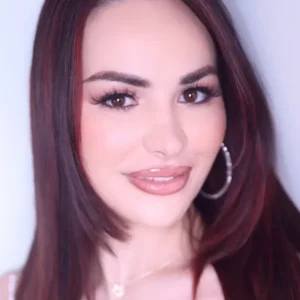 Aviana Violet’s Amateur Allure Debut