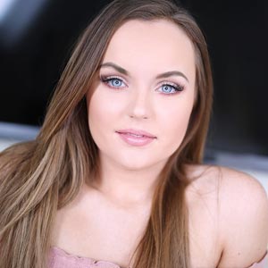 River Fox visits Amateur Allure