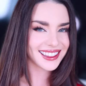 Bratty Maddie Wren Makes Debut at Amateur Allure