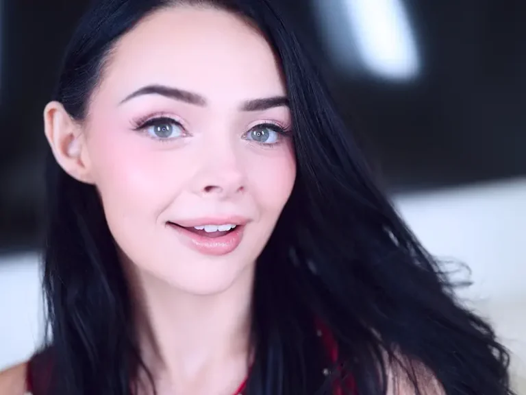 Bree Sky Makes Debut at Amateur Allure