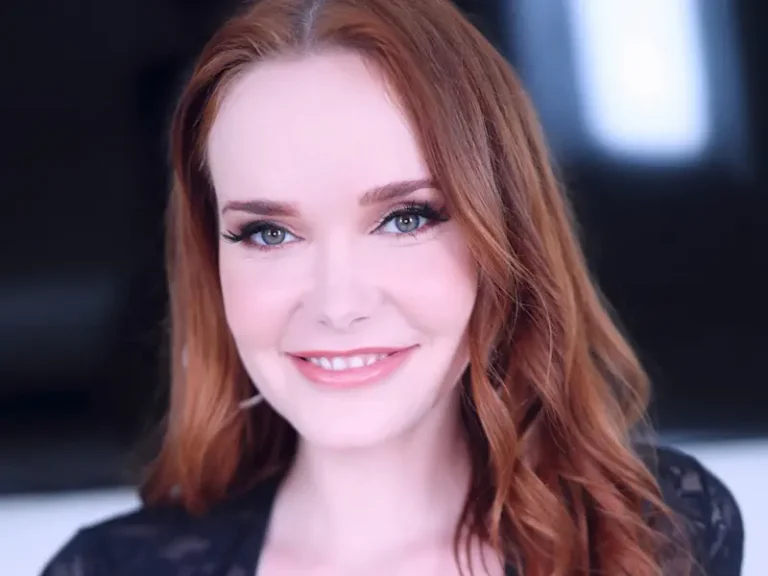 Chloe Foxxe's Amateur Allure Debut