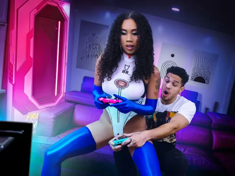 Freaky Fembots My Gamer Girl Fembot with Skyla Sun