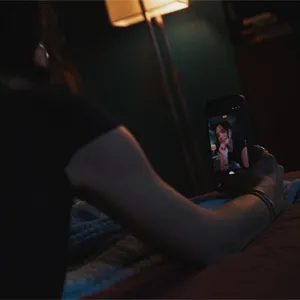 Talking to her followers