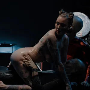 Riding Alien cock