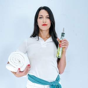 Massage fembot Alex Coal