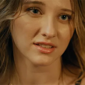 She is so pretty and hot at the same time