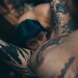 Jewelz Blu eats out Mag Numb