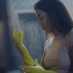 Layla Scarlett cleaning the house