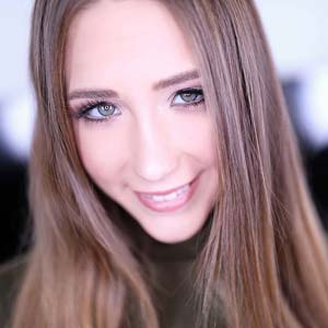 And those beautiful eyes