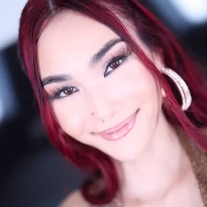 Scarlette Moon Makes Debut at Amateur Allure