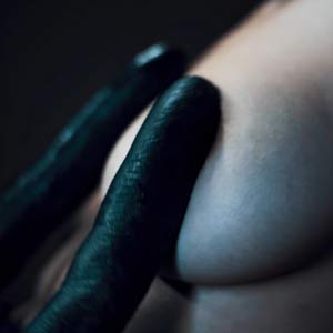 Tentacles reaching big boobs