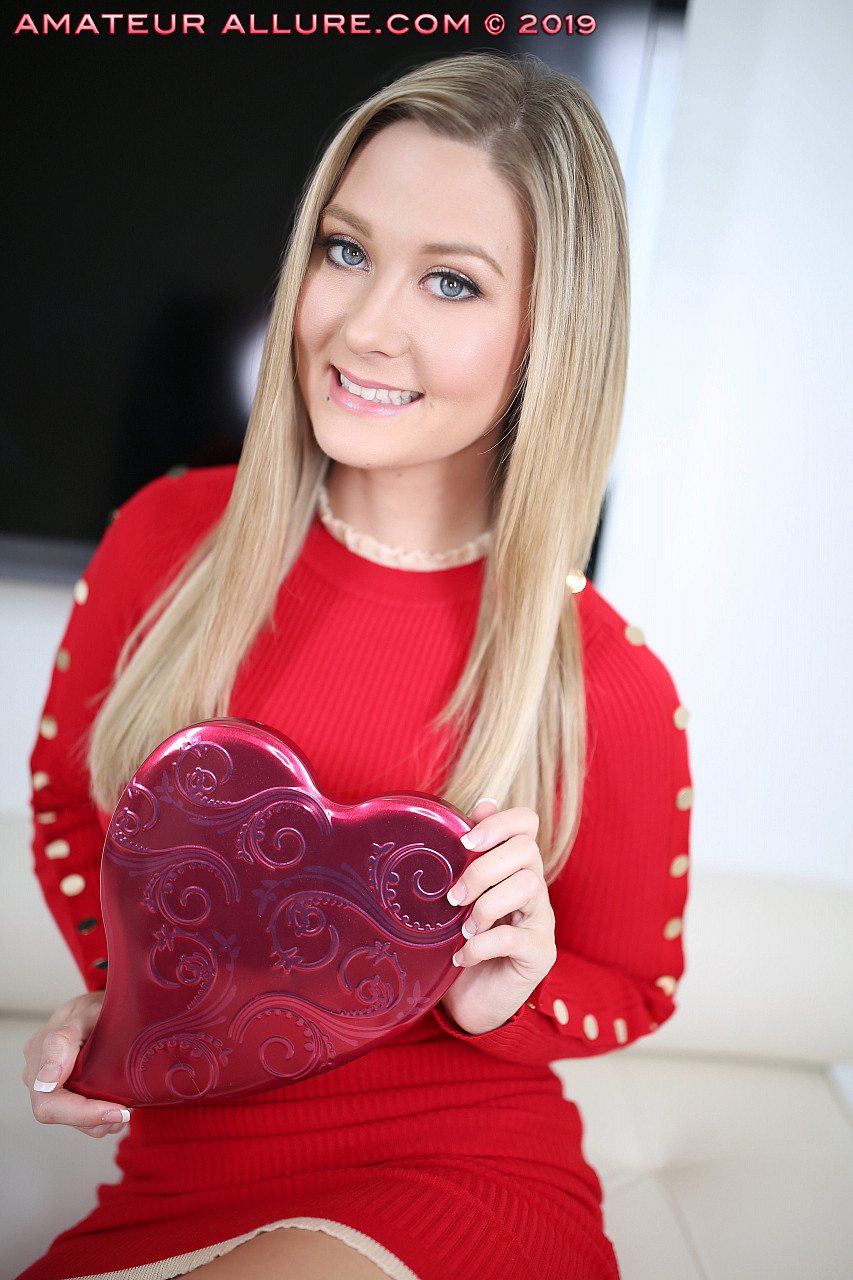 Valentines Day with Addison Lee at Amateur Allure pic