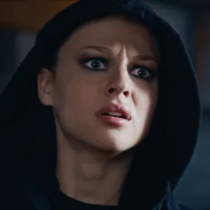 She doesnt knows whats happening