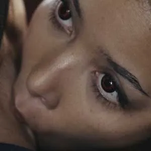 Lia bites her patient