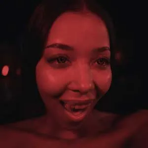 With the vampire Lia